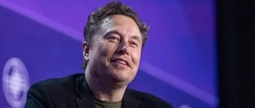 Маск призвал закрыть «Голос Америки» и «Радио Свобода»