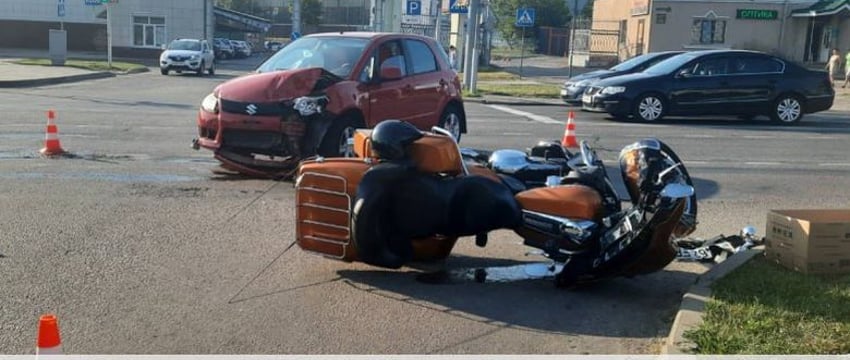 В Гомеле под колеса машины попал 66-летний мотоциклист