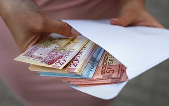 В Беларуси увеличивается зарплата работникам социальной сферы — кому именно и на сколько