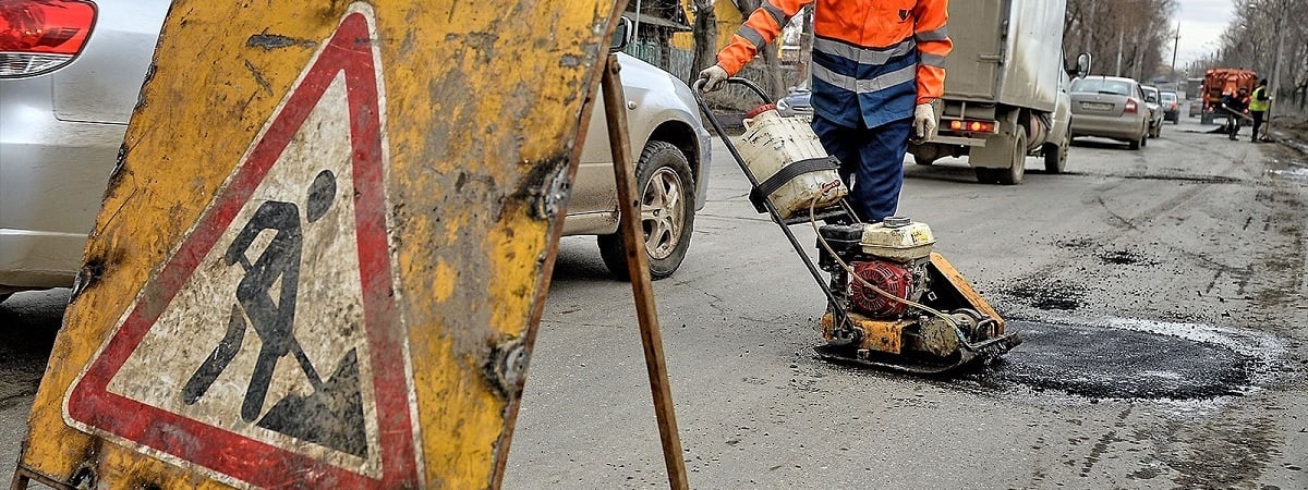 На белорусских дорогах насчитали 21 тыс. кв. метров ям. В какой области ситуация хуже всего?