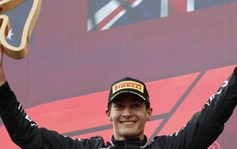 Расселл выиграл Гран-при Австрии в гонках Формула-1 после аварии Ферстаппена и Норриса