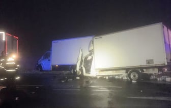 Три грузовика столкнулись в Барановичском районе