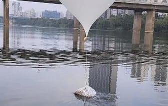 КНДР запустила в Южную Корею более 160 шаров с мусором