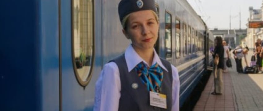 Проводник поезда. 18-летняя брестчанка рассказала о работе и романтике выбранного пути