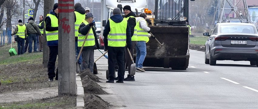 Фотофакт. Гомель присоединился к республиканскому субботнику