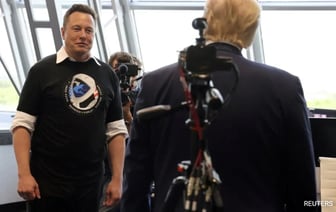 Прямой эфир: В начале интервью Илона Маска с Дональдом Трампом возникли сбои