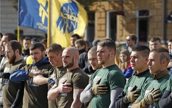 США сняли многолетний запрет на поставки оружия «Азову»