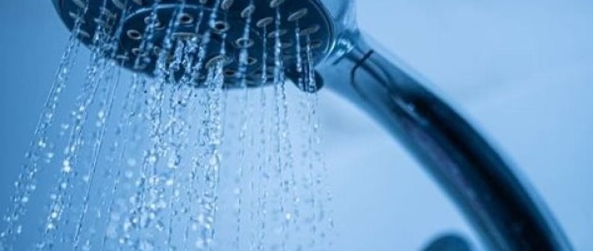 Без душа. Эксперт открыла, почему нельзя мыться чаще одного раза в день.