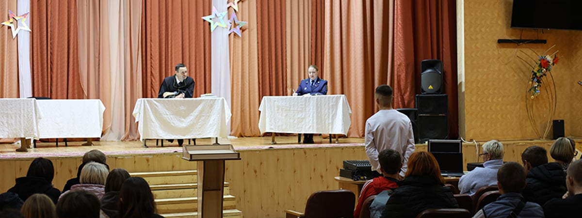 В Новогрудке подросток подобрал пароль и похитил деньги с чужой банковской карты