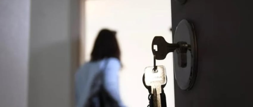 Вот почему важно запирать квартиру: подробности инцидента в Пинске