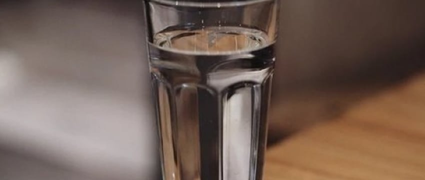 Можно ли заказать в ресторане лишь стакан воды?