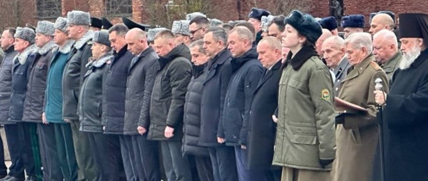 Церемония возложения цветов прошла в Брестской крепости
