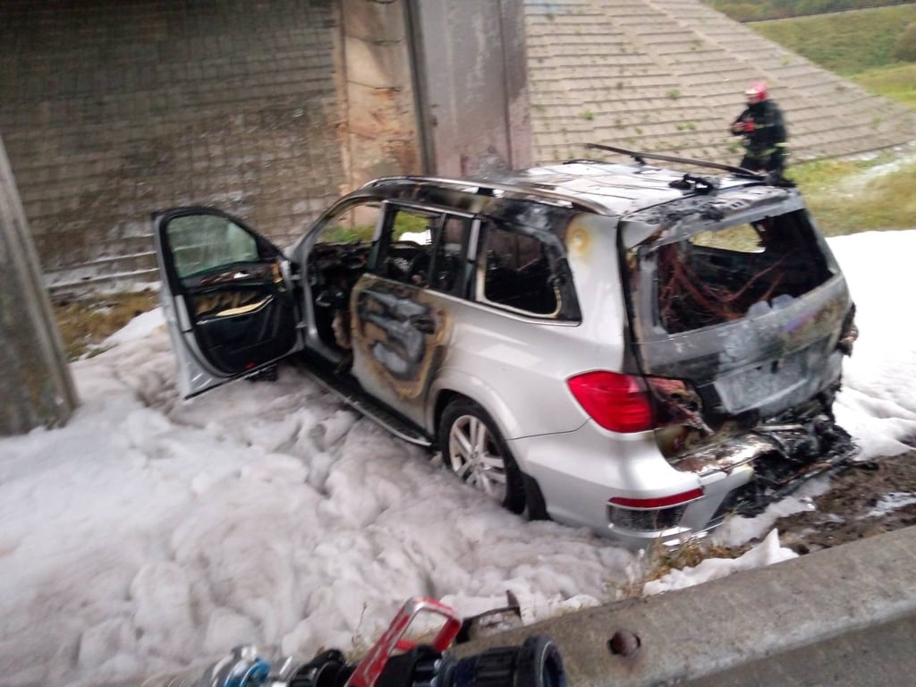 Скорость и трагедия: Mercedes на скорости вылетел с дороги