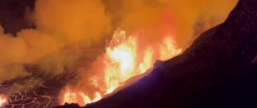 На Гавайях извергается один из самых мощных в мире вулканов