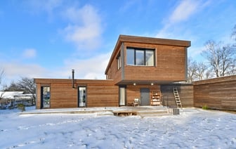 Под Минском выставили на продажу дом из морских контейнеров. Что предложили за $170 тысяч? — Фото