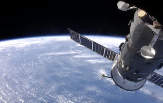 Лукашенко подписал указ о новом белорусско-российском спутнике. Когда запустят? — Официально