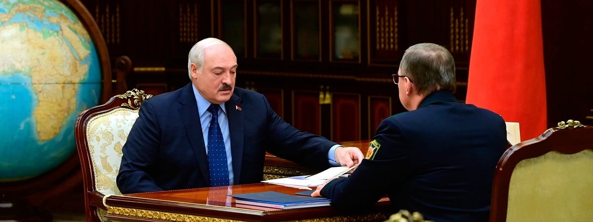 «Явно негативно оценивала главу государства» — Прокуратура обвинила белоруску по трём статьям УК