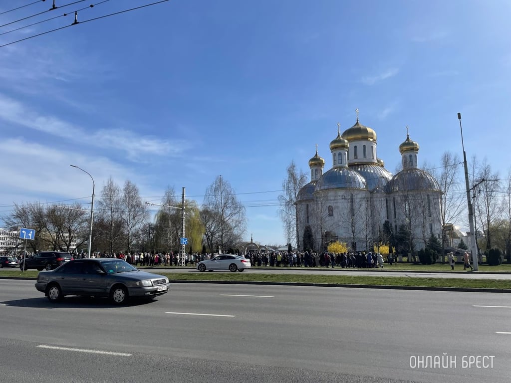 Праздничная литургия в честь прибытия ковчега с частицей Пояса Пресвятой Богородицы. Видеорепортаж из Бреста