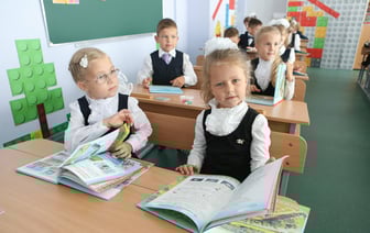 В Минобразования пояснили, можно ли заменить бумажные дневники электронными в белорусских школах