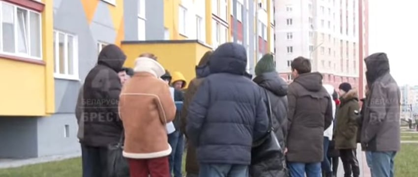 Жители одной из пинских высоток жалуются на холод и влажность в квартирах