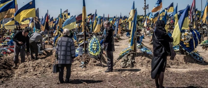 В результате боевых действий в Украине погибли или ранены около миллиона военных — WSJ