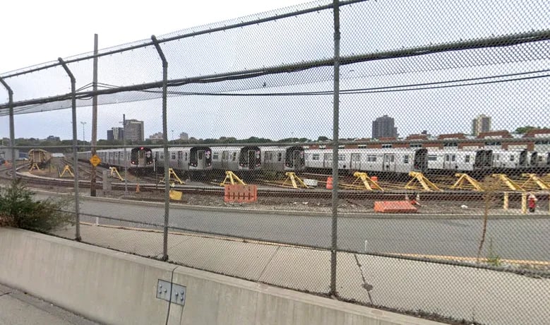 «Level 100500». В Нью-Йорке подростки угнали... поезд метро
