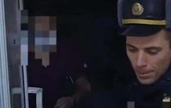 Сотрудник ГАИ помог в кратчайшие сроки доставить 11-летнего мальчика в больницу. Видео