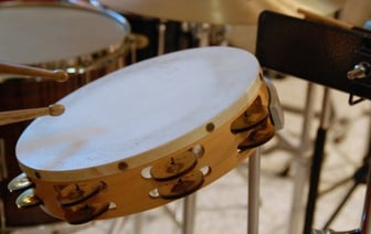 Школу обучения игре на барабанах проверили в Бресте - масса нарушений