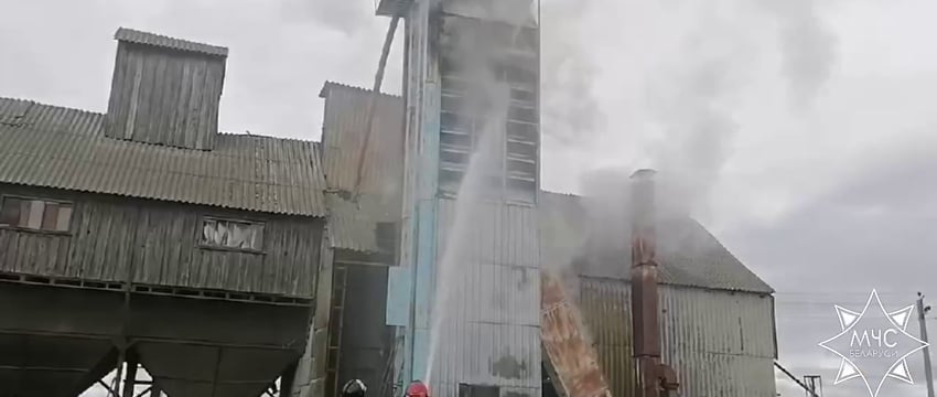 Зерносушилка сгорела в Поставском районе