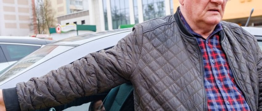 За месяц — больше 1 000 рублей! Пенсионер из Беларуси купил электрокар и подрабатывает таксистом