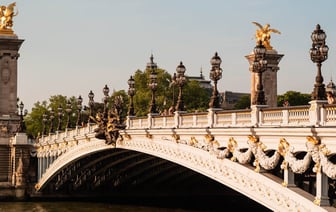 Франция запретила израильским компаниям участие в ведущей выставке вооружений