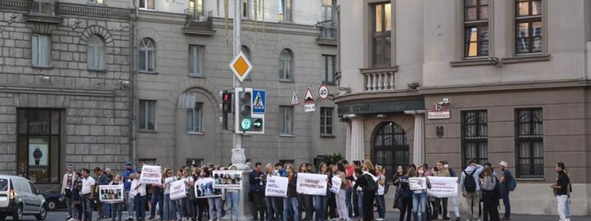 Ситуация хуже, чем в Иране. Беларусь по-прежнему в числе стран, где активнее всего преследует журналистов