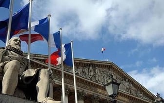 Предложение французского политика о разрешении ударов по России