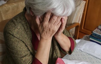 Пенсионерка хотела продать квартиру в Минске, но не смогла — запретили судмедэксперты. В чем дело?