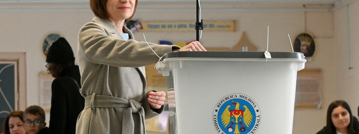 Санду проиграла выборы в Молдове. Почему все-таки осталась президентом?