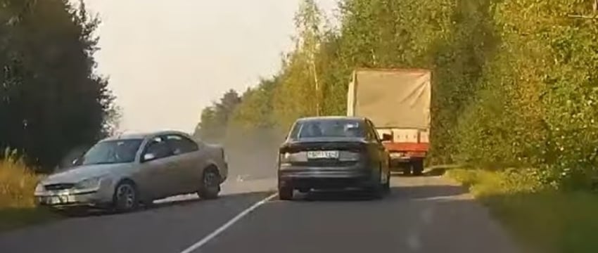Вот так обгонять — кошмарное решение. ГАИ отреагировала