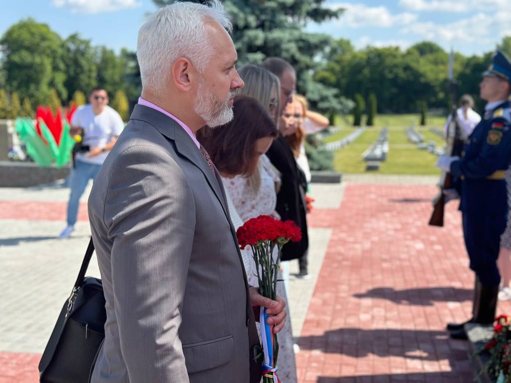 В Бресте состоялось открытие двух информационных досок на Аллее Памяти на Гарнизонном кладбище