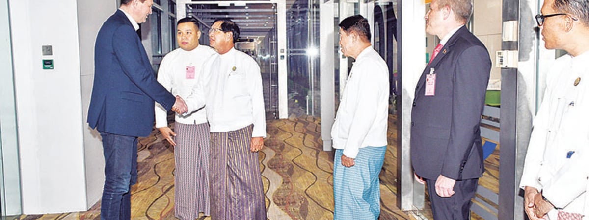 Котов: «Про имидж Беларуси с такими партнерами говорить не приходится — он давно утерян»