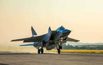 «Демонстрация» для Киева? Эксперт объяснил, зачем в Беларусь прилетали российские МиГ-31К