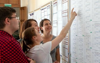 Минобразования Беларуси разрешило поступать в вузы без экзаменов выпускникам ещё двух лицеев. Каких?