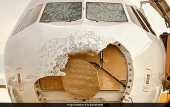 Самолет Austrian Airlines Получил Серьезные Повреждения Носовой Части Из-За Града