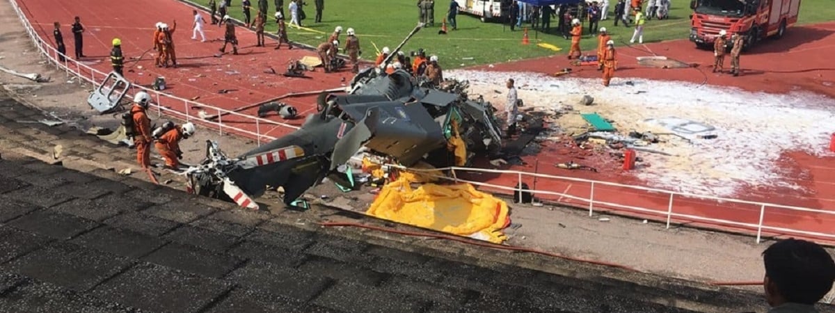 В Малайзии два военных вертолета столкнулись в воздухе – 10 погибших — Видео