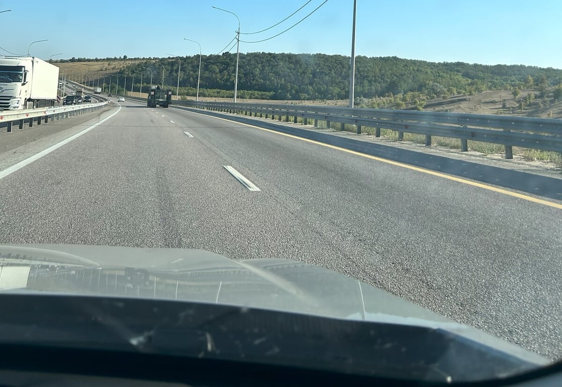 Белорусы рассказали, как дёшево съездили на море на китайском кроссовере