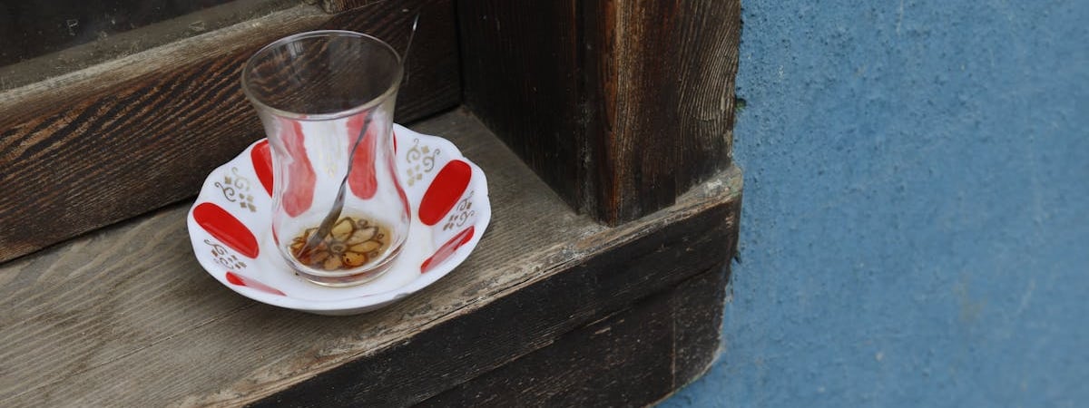 Зачем добавлять соду в чай? Вот как этот советский трюк может улучшить качество напитка — Полезно