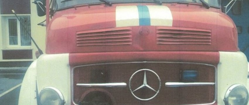 В Гомеле продают раритетный пожарный Mercedes. Сколько просят за 50-летнюю машину?