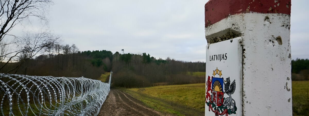 Латвия попросила Литву и Эстонию о помощи с охраной границы с Беларусью. Что известно?