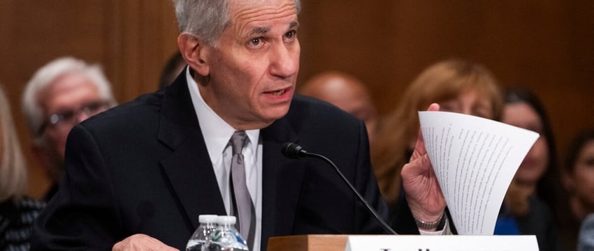 Регулятор банков в США уходит в отставку после выявления токсичной рабочей культуры