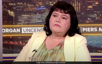 Жительница Великобритании, которая заявила, что вдохновила "Олененка", подает в суд на Netflix на 170 миллионов долларов