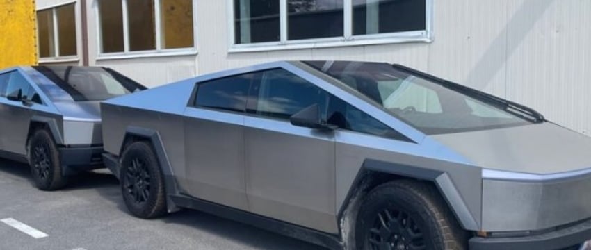 Tesla Cybertrucks встречают препятствия на границе Беларуси