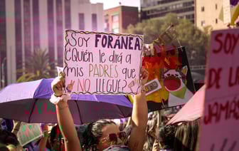 Президент Сербии "понял месседж" на фоне массовых протестов в Белграде